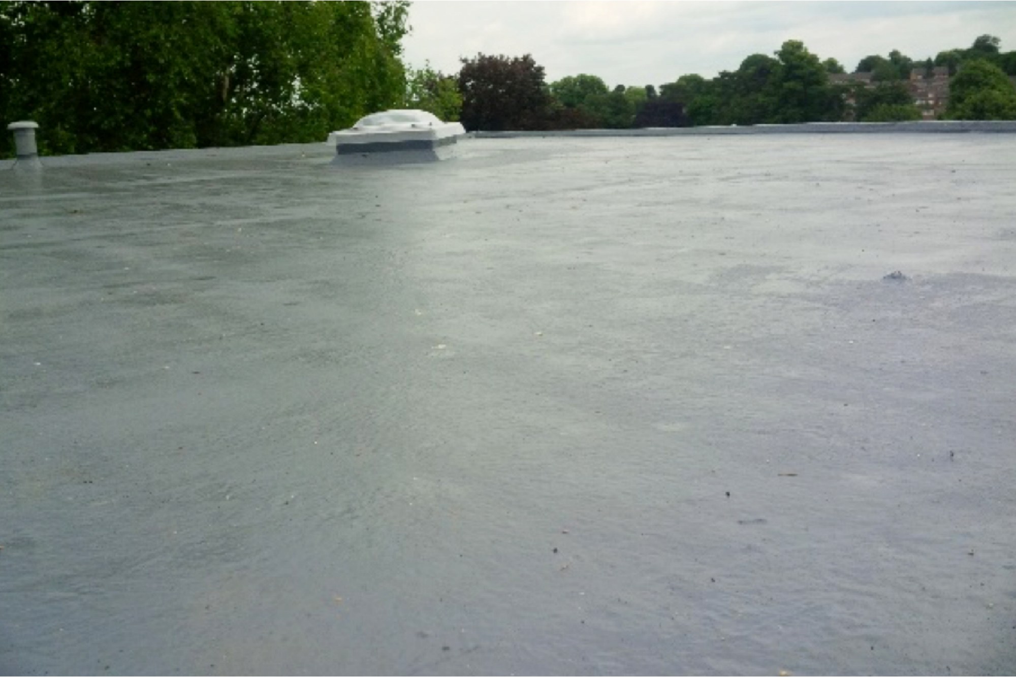 What Type Of Material Is Best For A Flat Roof?